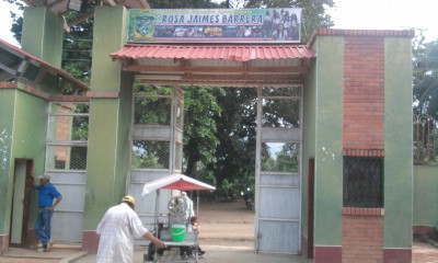 Entrada del colegio